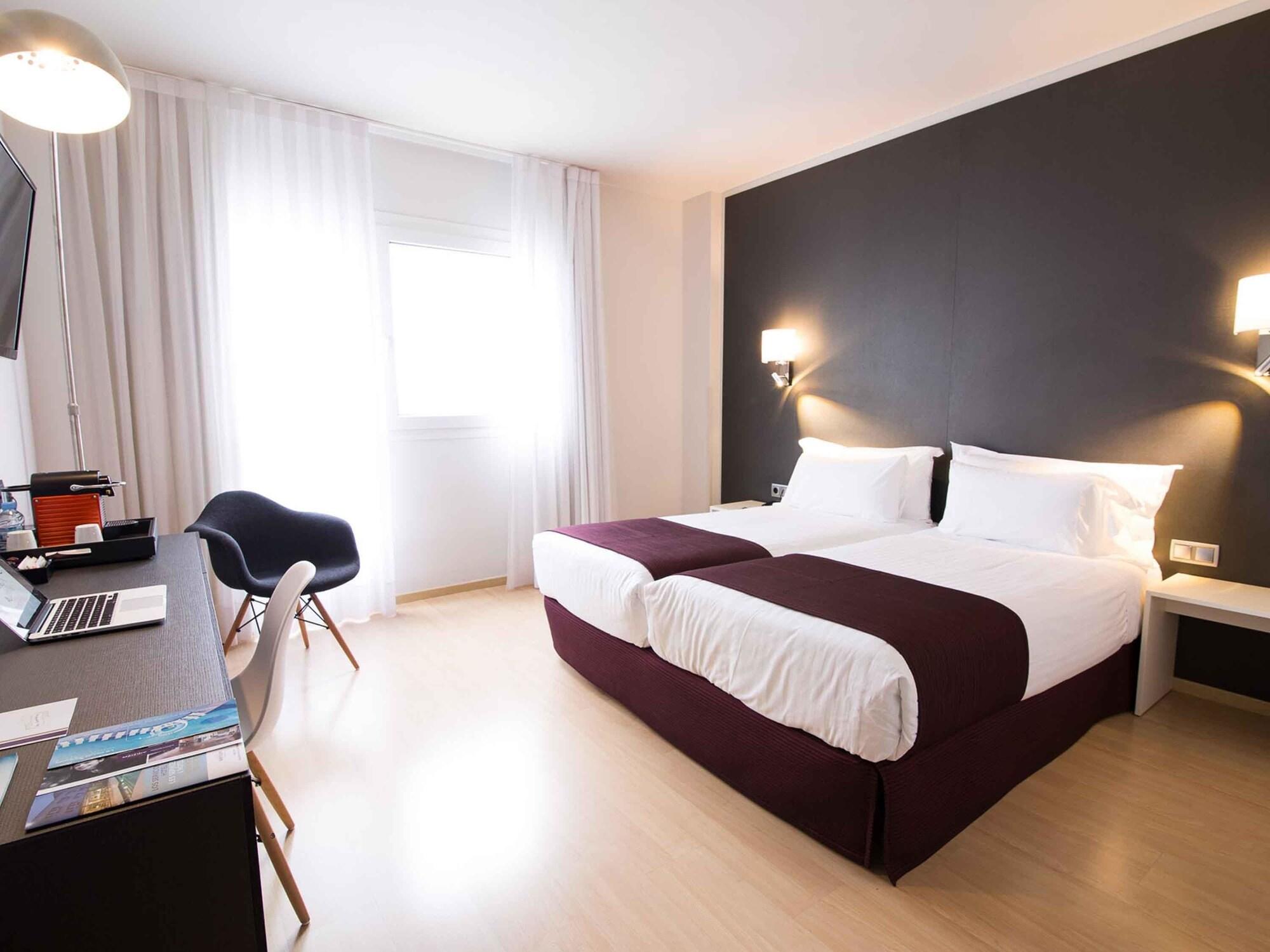 Augusta Barcelona Valles グラノリェース エクステリア 写真