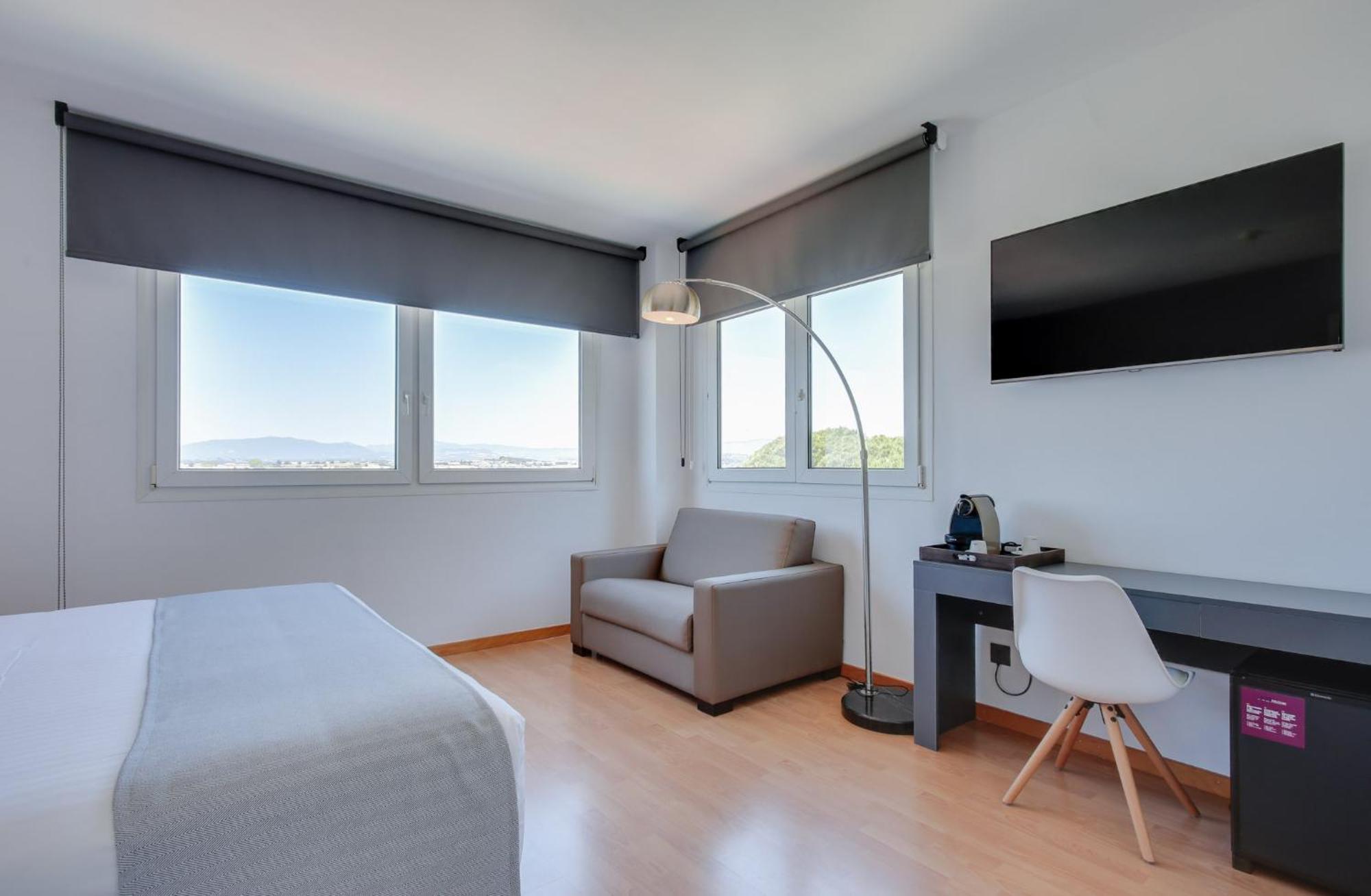 Augusta Barcelona Valles グラノリェース エクステリア 写真