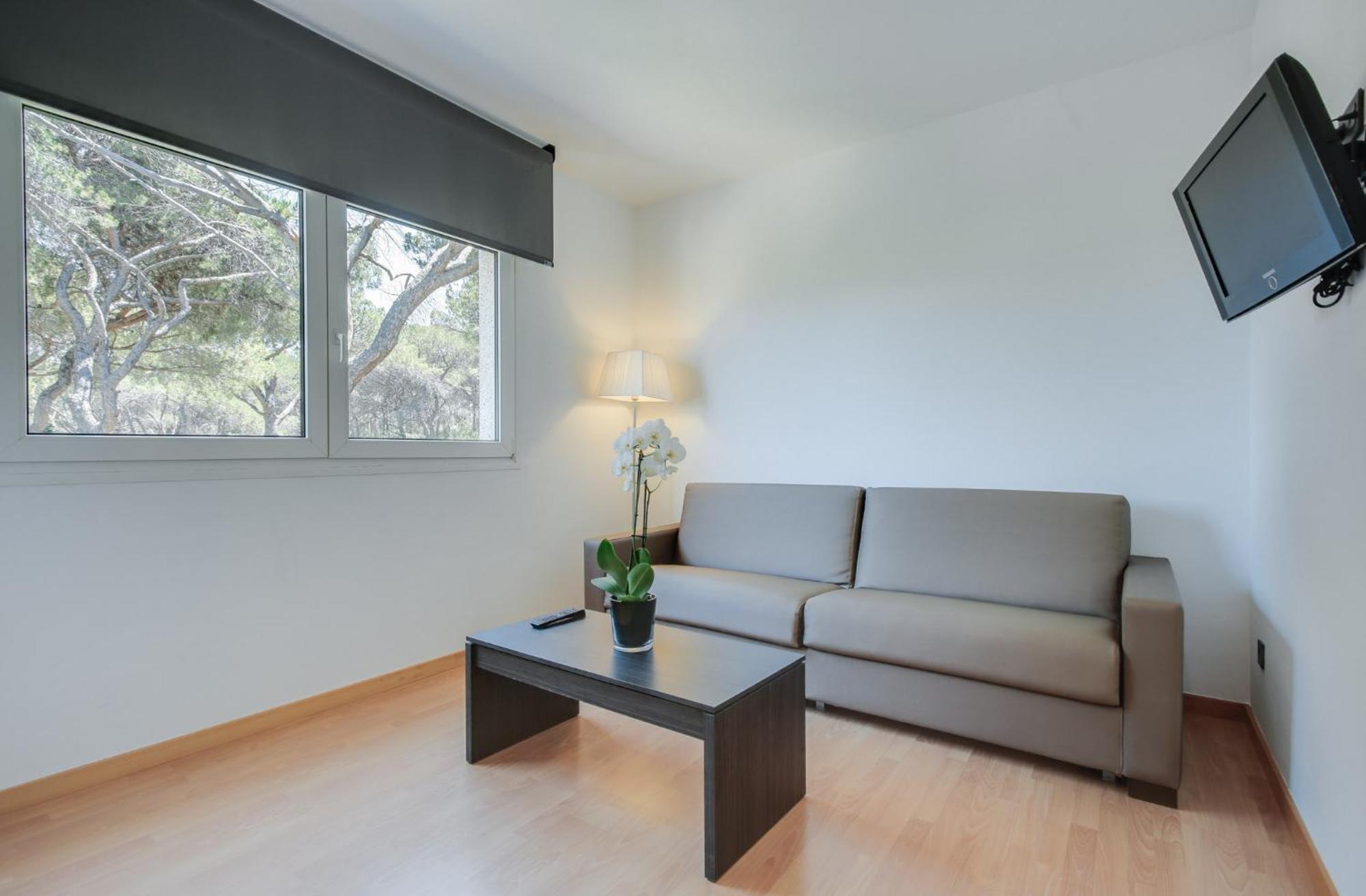 Augusta Barcelona Valles グラノリェース エクステリア 写真