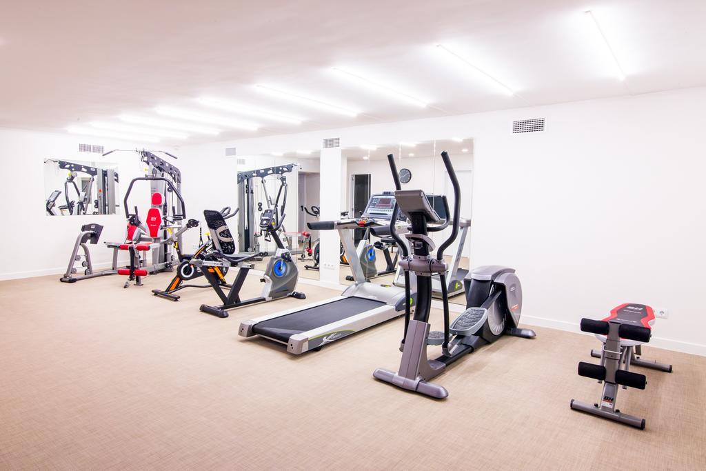 Augusta Barcelona Valles グラノリェース エクステリア 写真